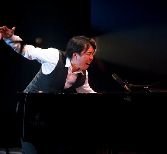 Makoto Ozone © Yow Kobayashi/Yamaha