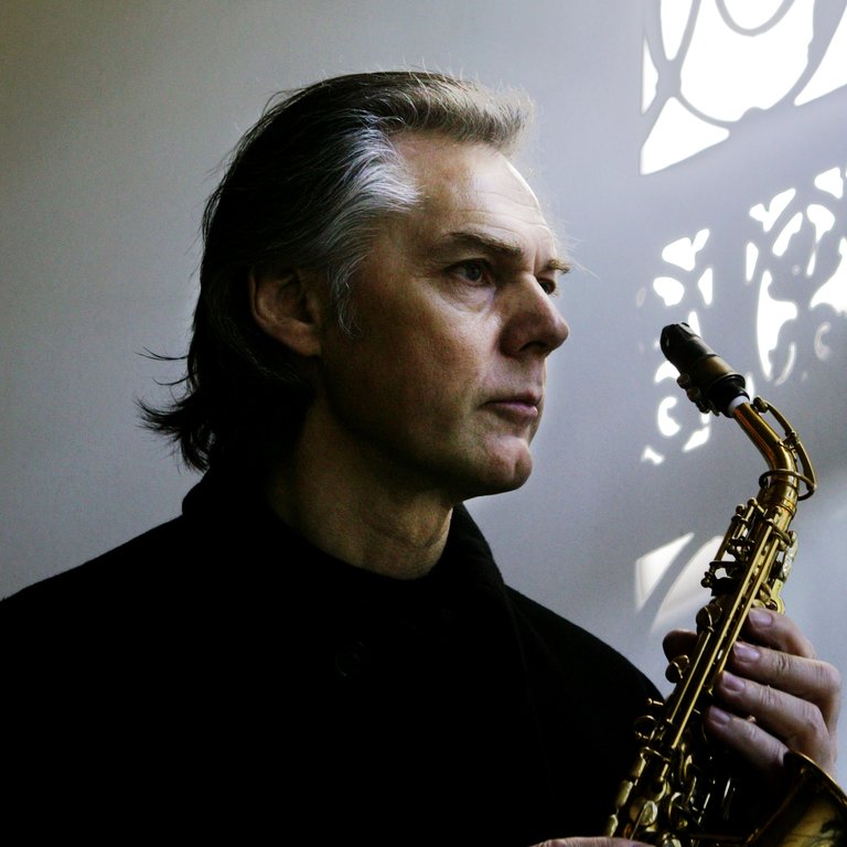 Jan Garbarek Group ft. Trilok Gurtu
